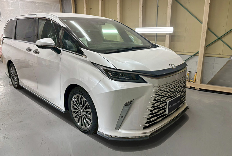LEXUS LM エアロパーツ カスタム 開発中画像